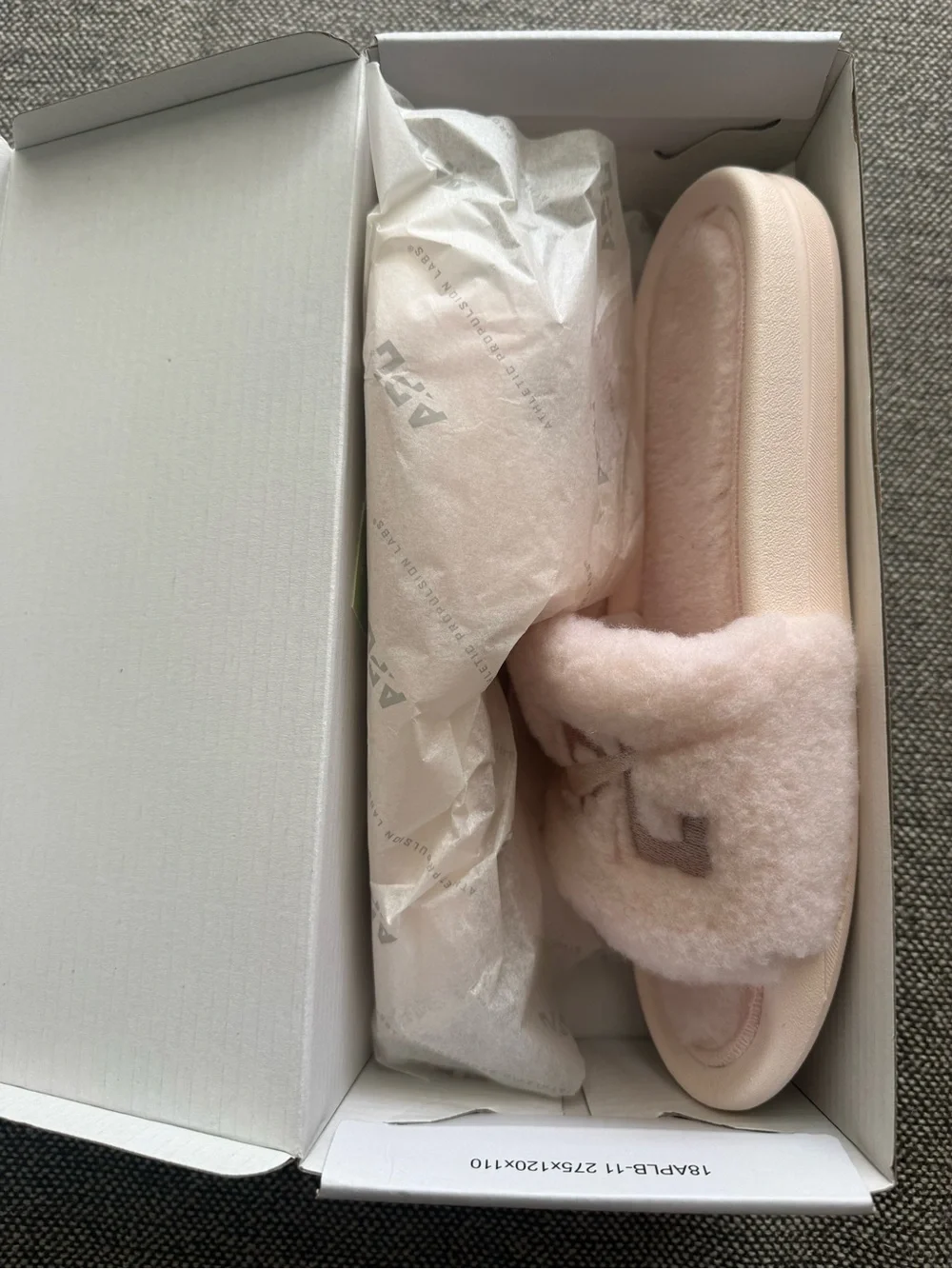 NEW APL Shearling Slides Pink Cream Rose Dust Size 7 Cozy Casual Coquette Sporty